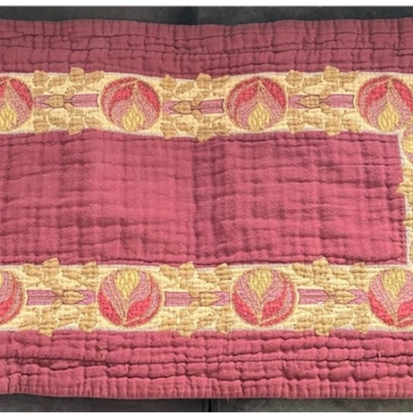 SOLD Set of Vintage Pillow Shams - Picture 6 of 6